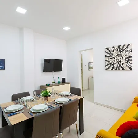 Brand New In 2 Min By The Sea Apartment *
