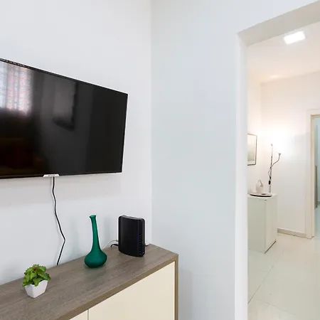 Brand New In 2 Min By The Sea-hosted By Sweetstay Appartamento Sliema